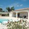 Hebergement Holiday rental with pool-Gard-Southern France : photos des chambres