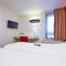Hotel Kyriad Lyon Sud - Saint Genis Laval : photos des chambres