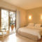 Hotel Le Mas Des Aigras : photos des chambres