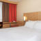 Hotel ibis Douai Centre : photos des chambres