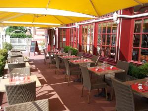 Hotel-Restaurant Le Normandie : photos des chambres