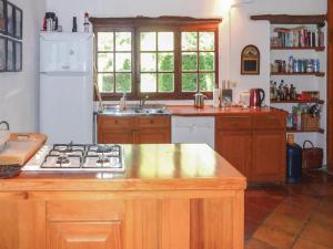 Hebergement Holiday Home St Astier St Astier : photos des chambres