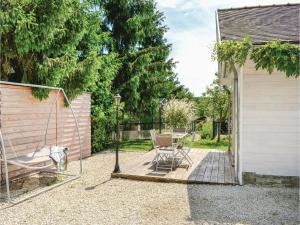 Hebergement One-Bedroom Holiday Home in Rumilly les Vaudes : photos des chambres