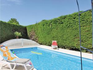 Hebergement Holiday home Charols 75 with Outdoor Swimmingpool : photos des chambres