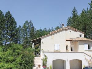 Hebergement Three-Bedroom Holiday Home in Eyguians : photos des chambres
