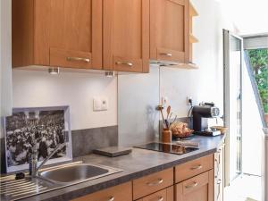 Appartement Two-Bedroom Apartment in Grandcamp-Maisy : photos des chambres
