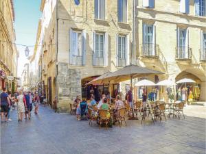 Appartement One-Bedroom Apartment in Uzes : photos des chambres