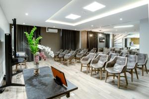 Kyriad Chambery Centre - Hotel et Residence : photos des chambres