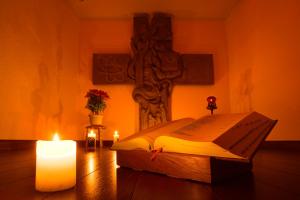 Hebergement Maison d'accueil des Soeurs du Tres Saint Sauveur : photos des chambres