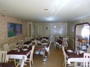 Hotel Restaurant du Cheval Blanc : photos des chambres
