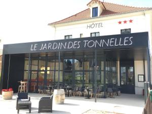 Hotel Les Tonnelles : photos des chambres