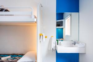 hotelF1 Calais Coquelles : photos des chambres