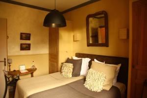HOTEL DE L'ABBAYE DE LONGPONT : photos des chambres