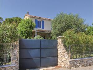 Hebergement Four-Bedroom Holiday Home in St Paul Trois Chateaux : photos des chambres