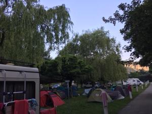 Hebergement camping du lac : photos des chambres