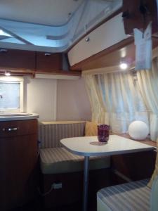 Hebergement Caravane Eriba au Bord de l'Eure : photos des chambres
