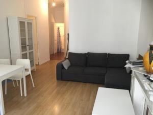 Appartement Ak Conseils & Investissements : photos des chambres