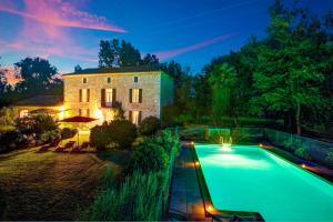 Hebergement Bearnes Villa Sleeps 8 Pool WiFi : photos des chambres