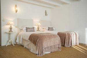Hebergement Cumont Chateau Sleeps 20 Pool Air Con WiFi : photos des chambres