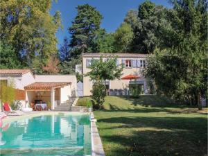 Hebergement Six-Bedroom Holiday Home in Montelimar : photos des chambres