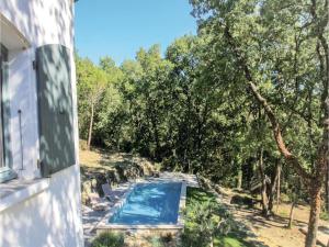 Hebergement Four-Bedroom Holiday Home in Chateauneuf de Mazenc : photos des chambres