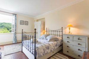 Hebergement Lanquais Villa Sleeps 10 WiFi : photos des chambres
