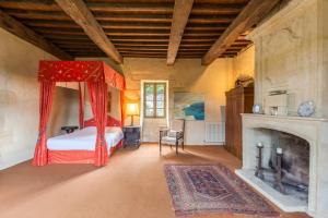 Hebergement Mauzens-et-Miremont Chateau Sleeps 8 Pool WiFi : photos des chambres