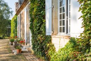 Hebergement Liorac-sur-Louyre Villa Sleeps 11 Pool WiFi : photos des chambres