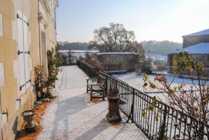 Hebergement Hiersac Chateau Sleeps 8 Pool WiFi : photos des chambres