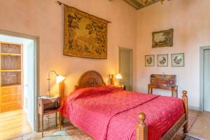 Hebergement Castelnau-Picampeau Chateau Sleeps 17 Pool WiFi : photos des chambres