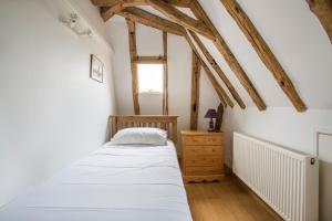 Hebergement Saint-Felix-de-Reillac-et-Mortemart Villa Sleeps 6 : photos des chambres
