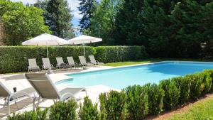 Hebergement Saint-Avit-de-Vialard Villa Sleeps 8 Pool WiFi : photos des chambres
