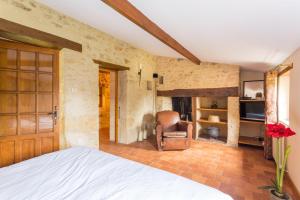 Hebergement Mauzac-et-Grand-Castang Villa Sleeps 16 Pool WiFi : photos des chambres