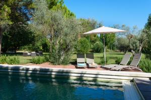 Hebergement Barbentane Villa Sleeps 10 Pool WiFi : photos des chambres