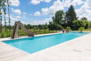 Hebergement Agnac Villa Sleeps 6 Pool Air Con WiFi : photos des chambres