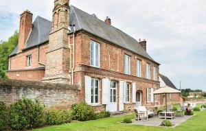 Hebergement Gournay-en-Bray Chateau Sleeps 12 Pool WiFi : photos des chambres