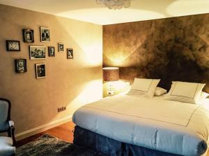 Hebergement Calviac-en-Perigord Villa Sleeps 14 Pool Air Con : photos des chambres
