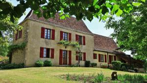 Hebergement Nadaillac-de-Rouge Villa Sleeps 8 Pool Air Con WiFi : photos des chambres