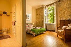 Hebergement Ribagnac Villa Sleeps 8 : photos des chambres