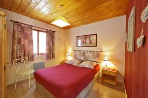 Hebergement Lamothe-Fenelon Villa Sleeps 8 Pool Air Con WiFi : photos des chambres