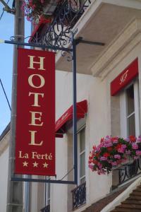 Hotel De La Ferte : photos des chambres