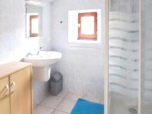 Hebergement Holiday Home Montpazier : photos des chambres