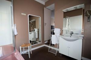 Hotel Auberge Le Rabelais : photos des chambres