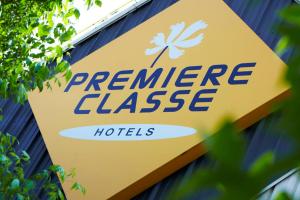 Hotel Premiere Classe St Quentin en Yvelines Elancourt : photos des chambres