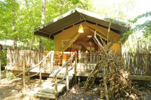 Hebergement Safari Lodge du Grand Bois : photos des chambres