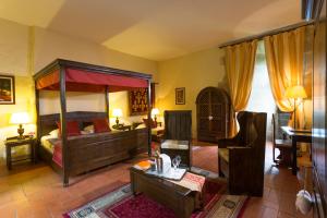 Hotel Chateau Des Ducs De Joyeuse : photos des chambres