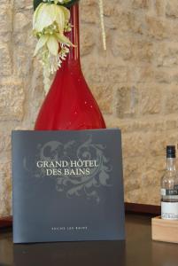 Logis Grand Hotel Des Bains : photos des chambres
