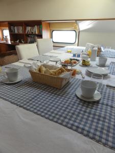 Chambres d'hotes/B&B Serenity Barge : photos des chambres