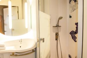 Hotel ibis budget Bezons Rives De Seine : photos des chambres
