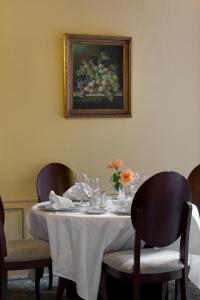 Logis Grand Hotel Montespan-Talleyrand : photos des chambres